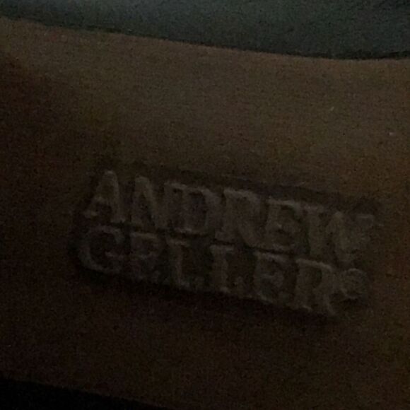 Magic shoes by Andrew Geller Size 7 1/2 small cracks in inside shown - Picture 7 of 11